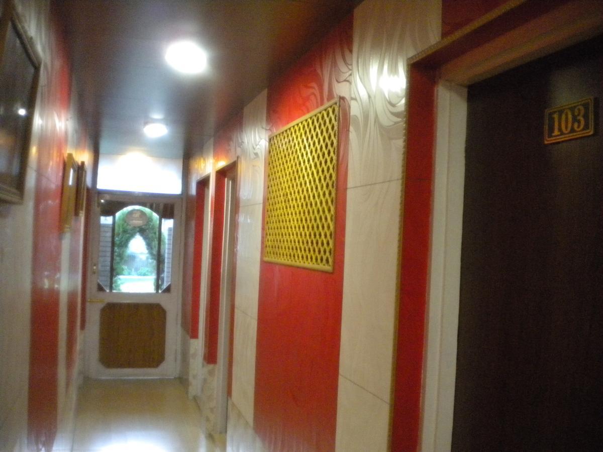 Blooming Dale Hotel Srīnagar Exterior foto