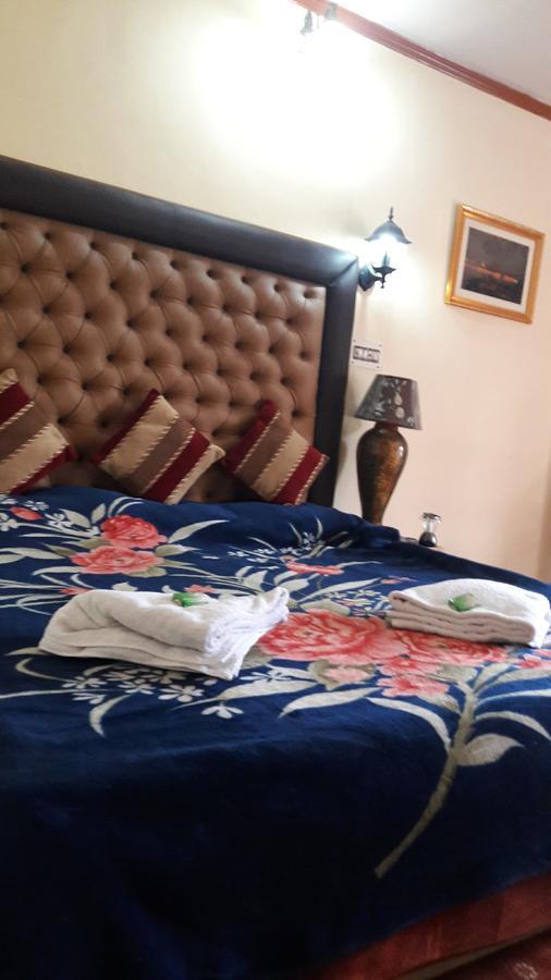 Blooming Dale Hotel Srīnagar Exterior foto